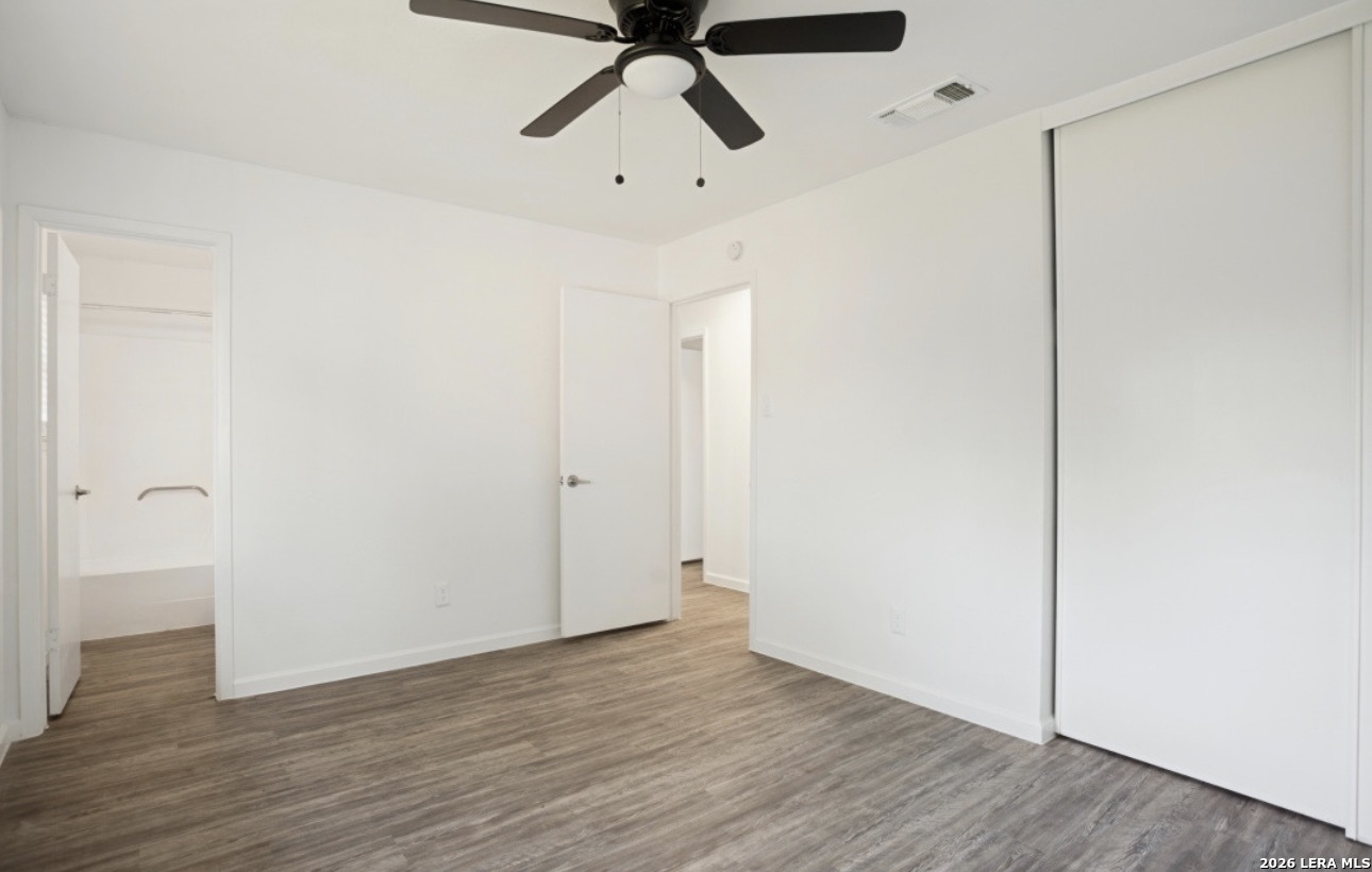 9506 Cliff Way Street San Antonio TX 78250