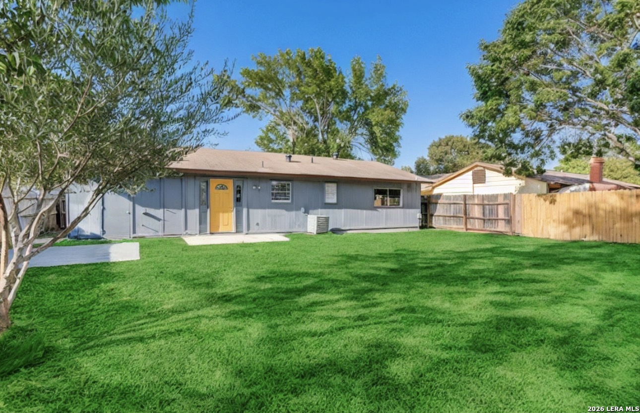 9506 Cliff Way Street San Antonio TX 78250