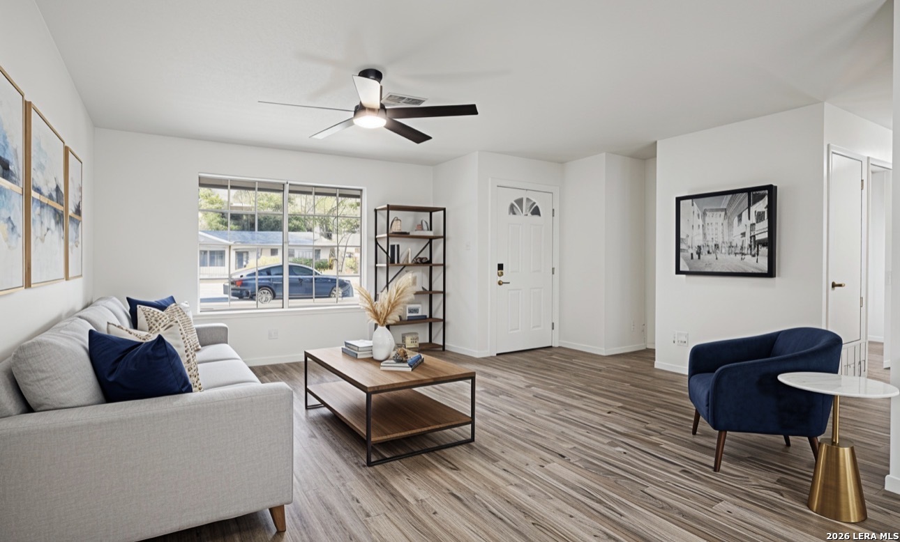 9506 Cliff Way Street San Antonio TX 78250