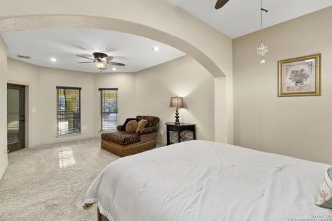 443 Rosewood Drive La Vernia TX 78121