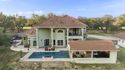 443 Rosewood Drive La Vernia TX 78121