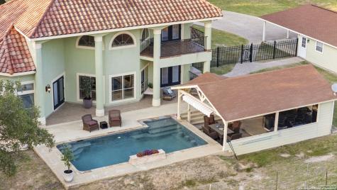 443 Rosewood Drive La Vernia TX 78121