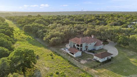 443 Rosewood Drive La Vernia TX 78121