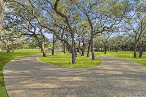 443 Rosewood Drive La Vernia TX 78121