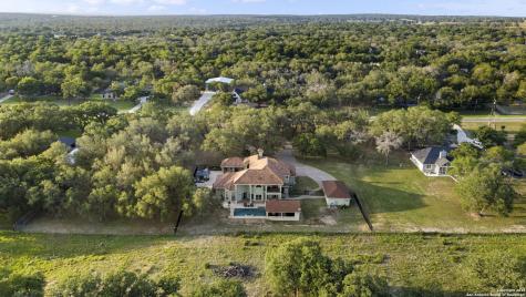 443 Rosewood Drive La Vernia TX 78121