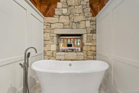 317 Limestone Creek Hill Country Village TX 78232