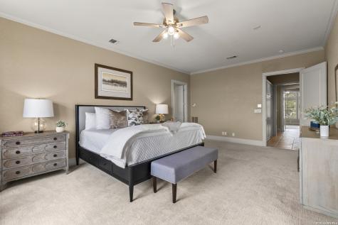 7 Oxford Hall San Antonio TX 78209