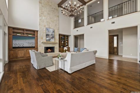 7 Oxford Hall San Antonio TX 78209