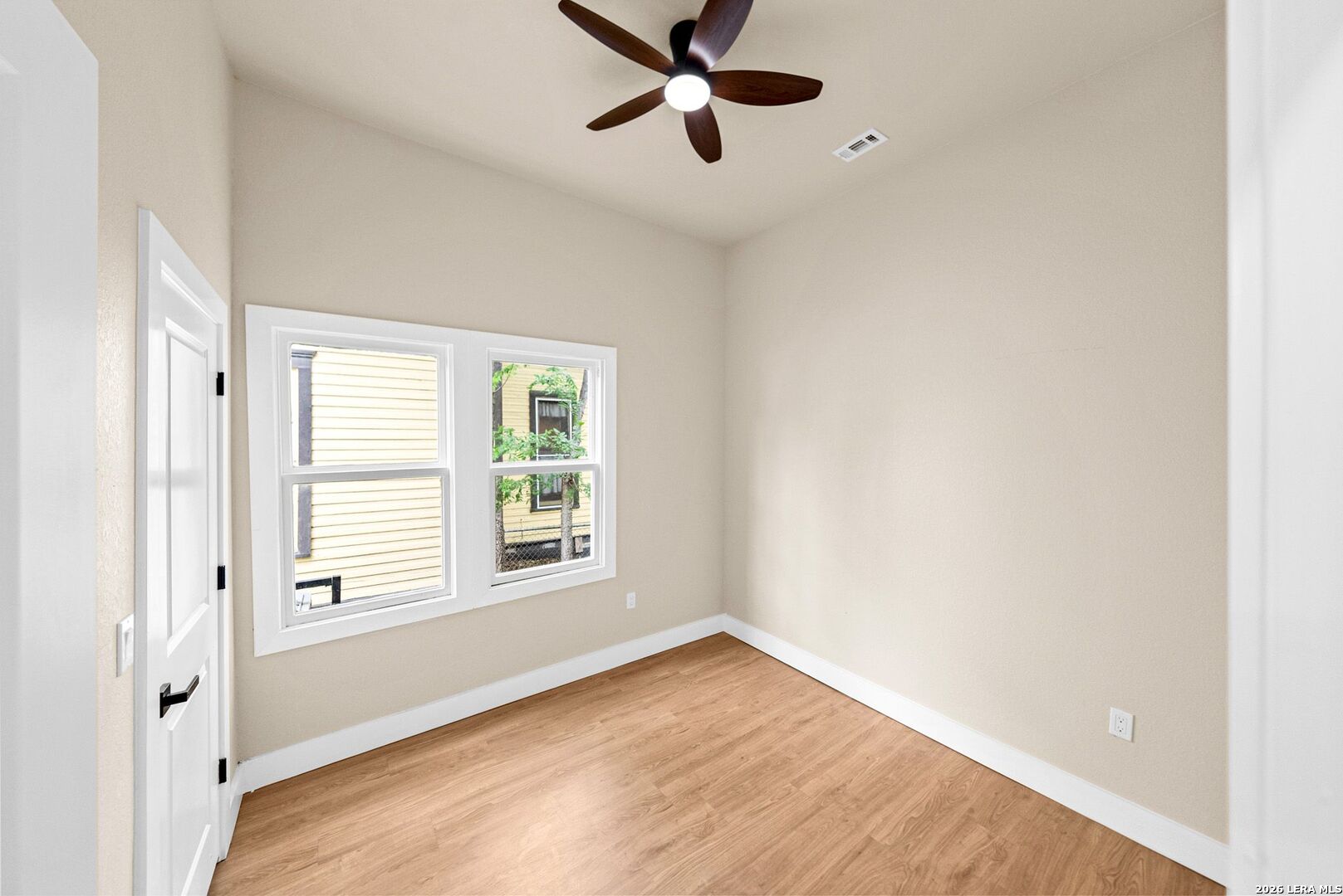 1122 N Pine Street San Antonio TX 78202