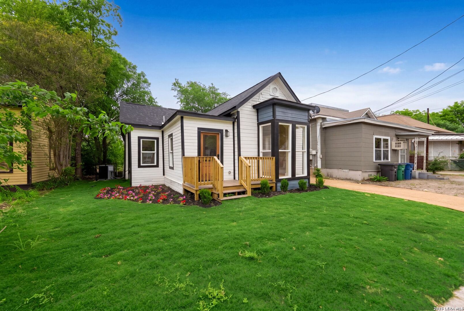 1122 N Pine Street San Antonio TX 78202