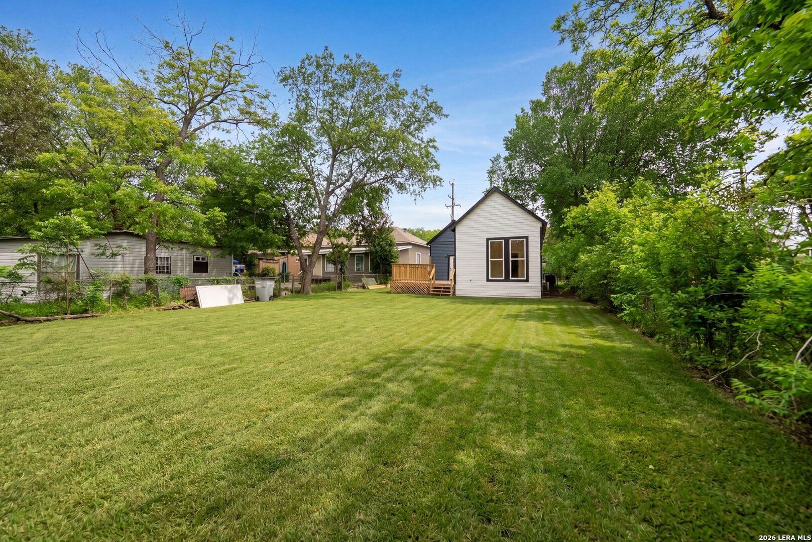 1122 N Pine Street San Antonio TX 78202