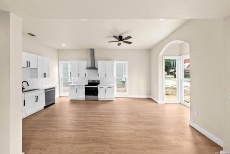 1122 N Pine Street San Antonio TX 78202