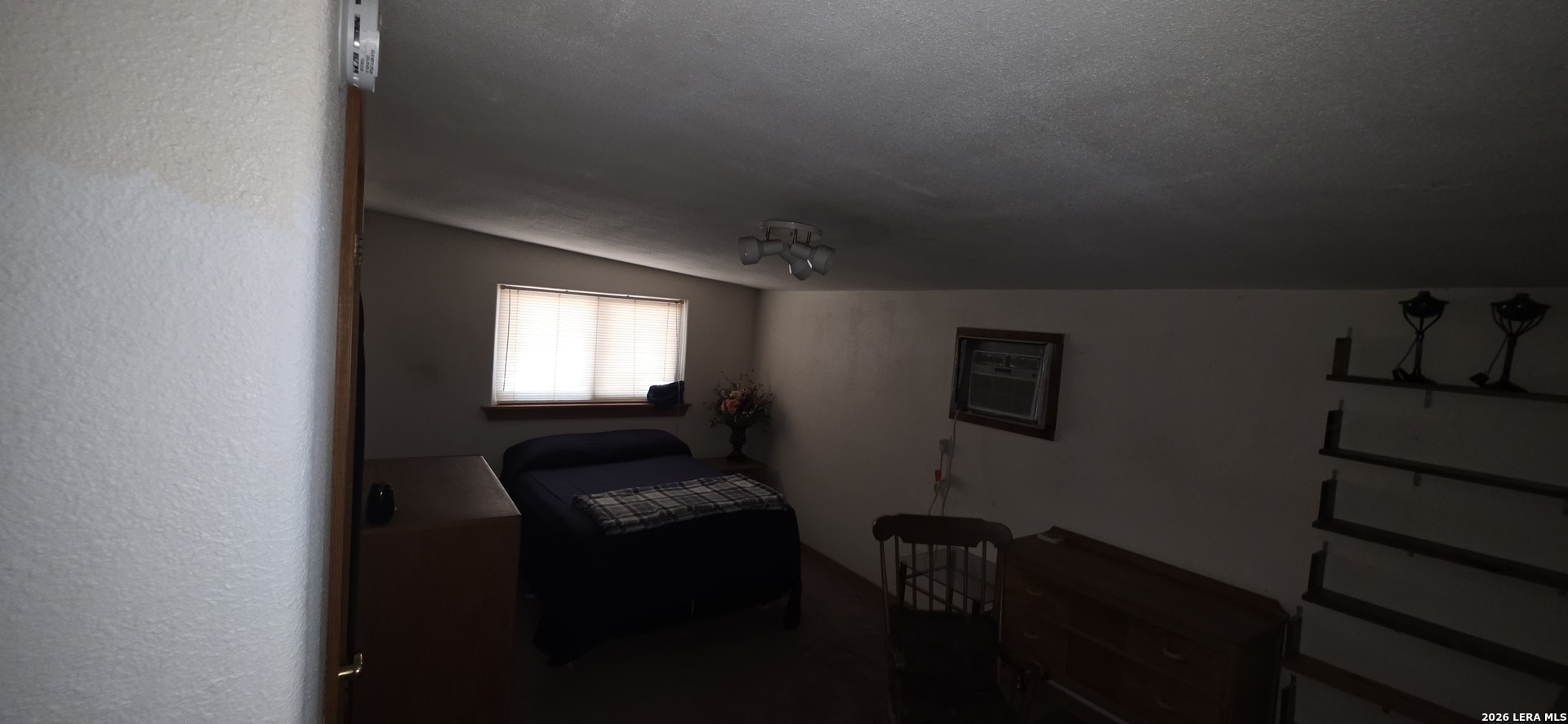 223 Lookout Drive Lakehills TX 78063