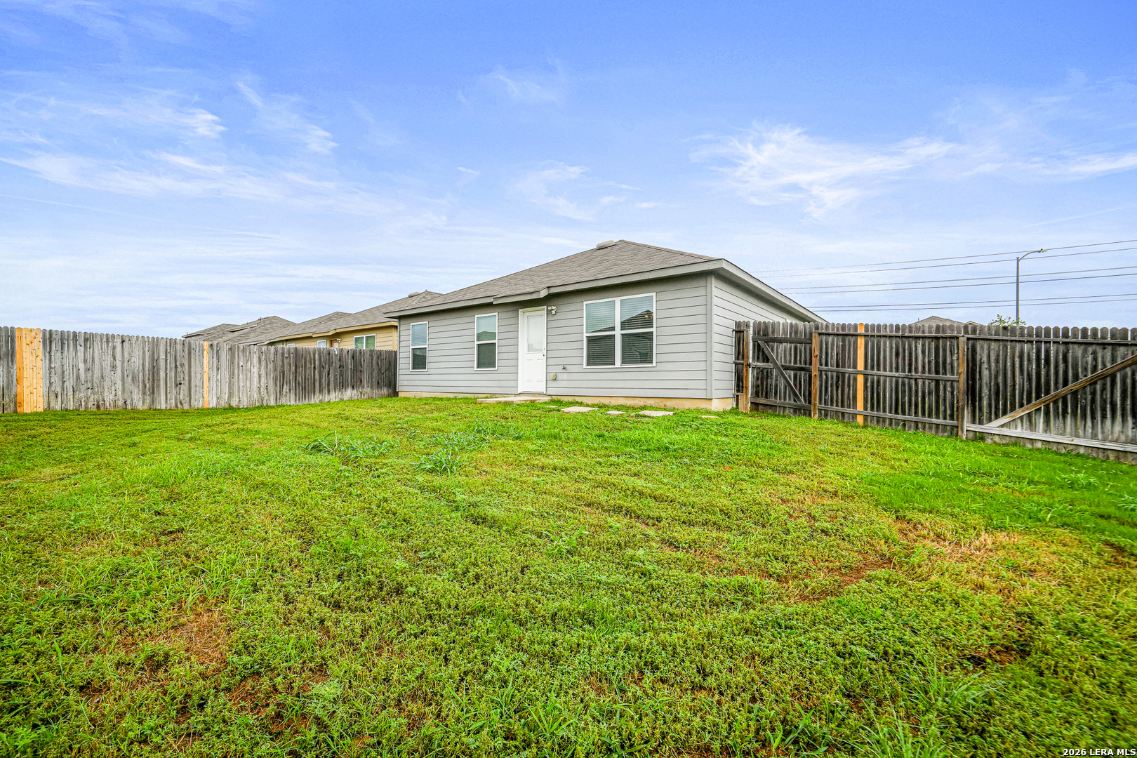 7610 Twin Pine Converse TX 78109