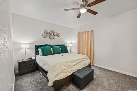 12 Oak Plaza San Antonio TX 78216