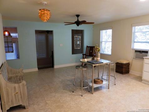 196 Whispering Oak Lane Lakehills TX 78063