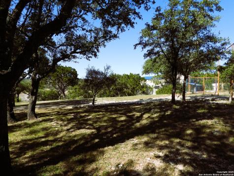 196 Whispering Oak Lane Lakehills TX 78063