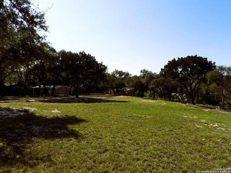 196 Whispering Oak Lane Lakehills TX 78063