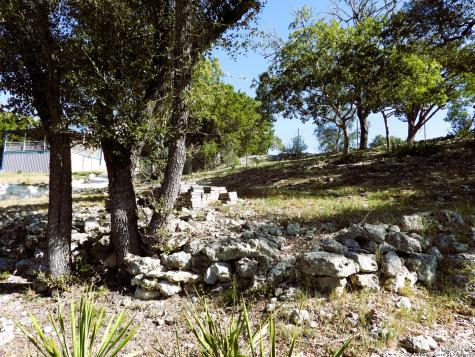 196 Whispering Oak Lane Lakehills TX 78063