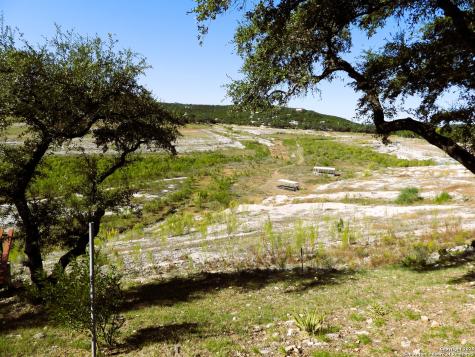 196 Whispering Oak Lane Lakehills TX 78063