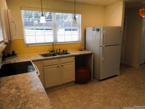 196 Whispering Oak Lane Lakehills TX 78063