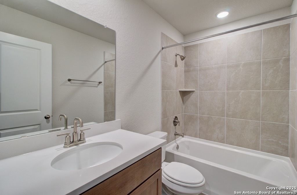 108 Silverlake Camp San Antonio TX 78253