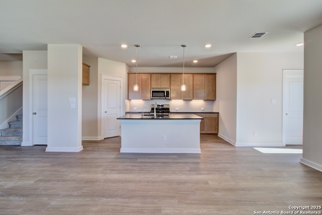 108 Silverlake Camp San Antonio TX 78253