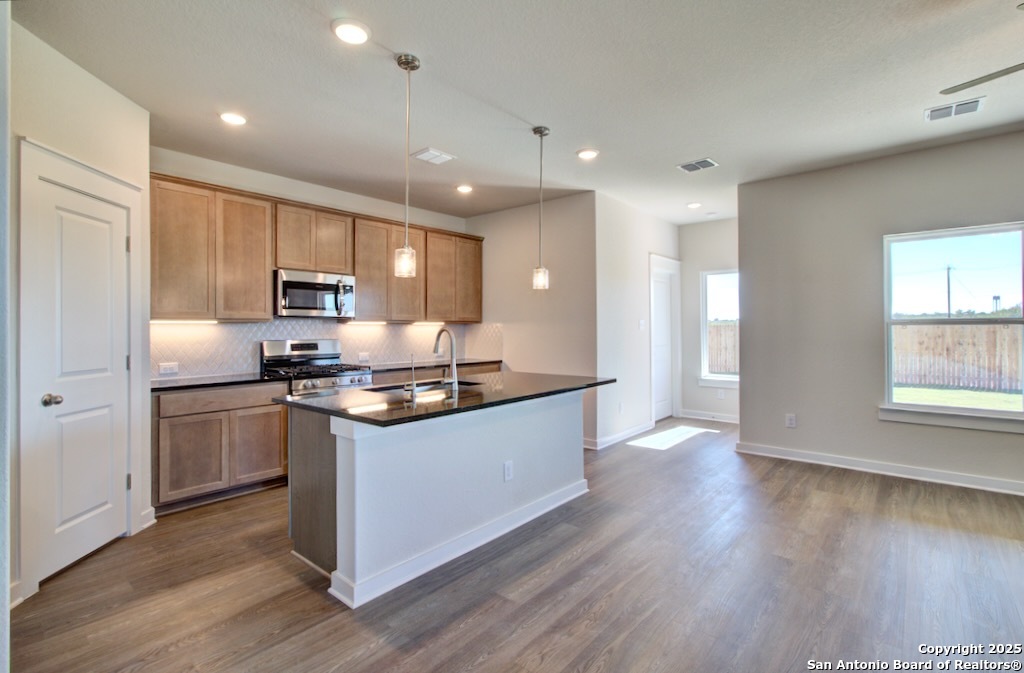 108 Silverlake Camp San Antonio TX 78253