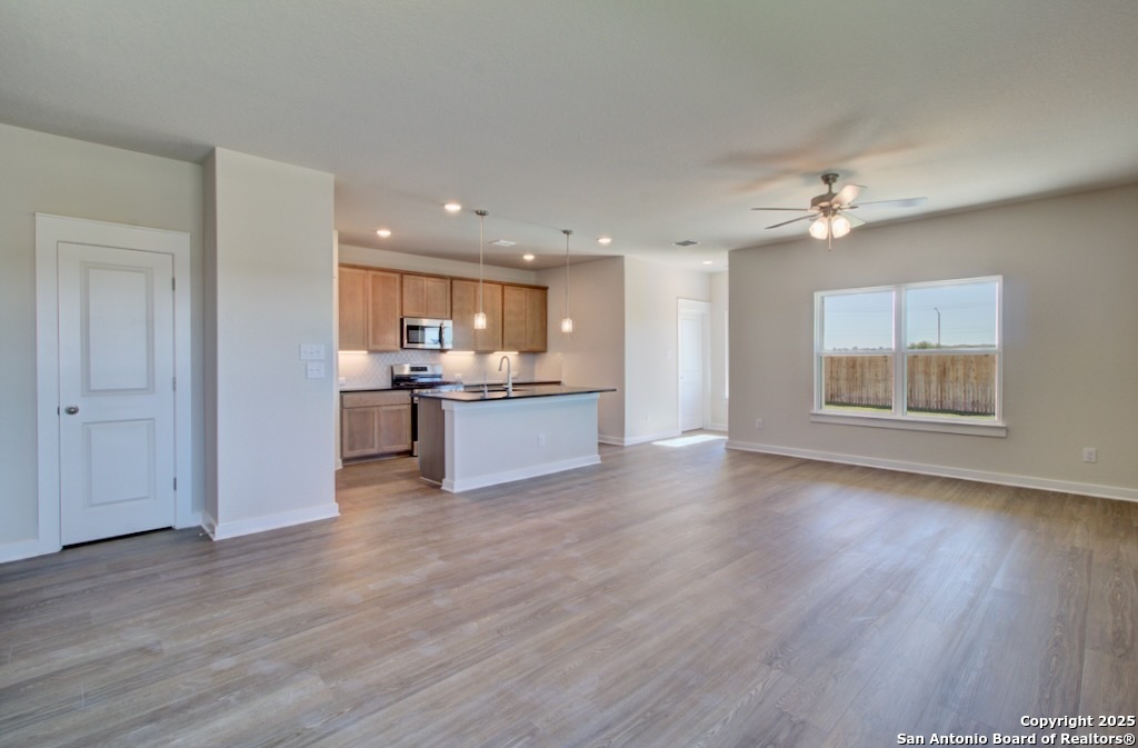 108 Silverlake Camp San Antonio TX 78253