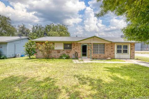 401 Perez Street Uvalde TX 78801