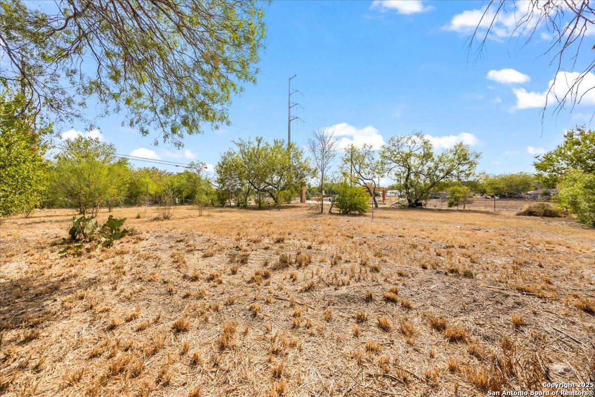 331 N San Ignacio San Antonio TX 78237