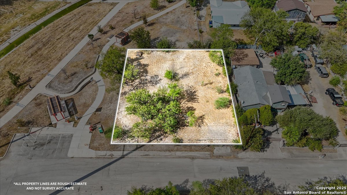 331 N San Ignacio San Antonio TX 78237