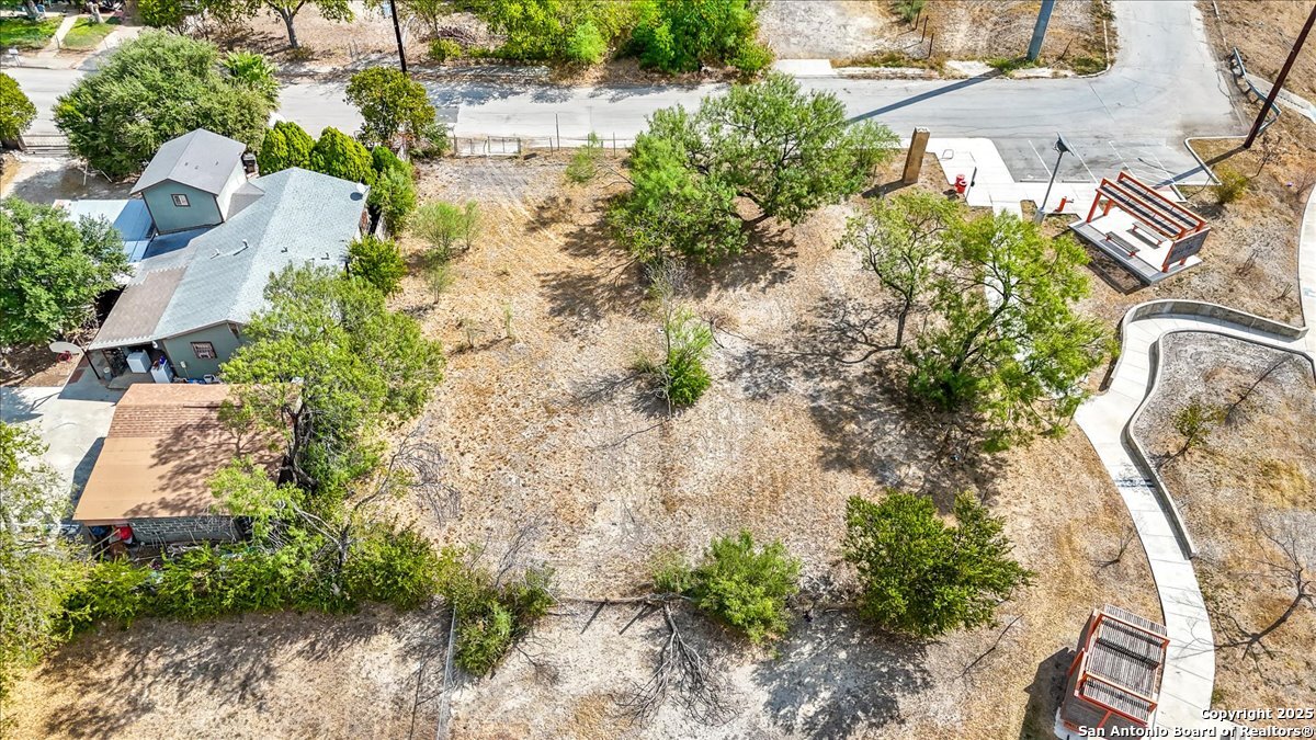 331 N San Ignacio San Antonio TX 78237