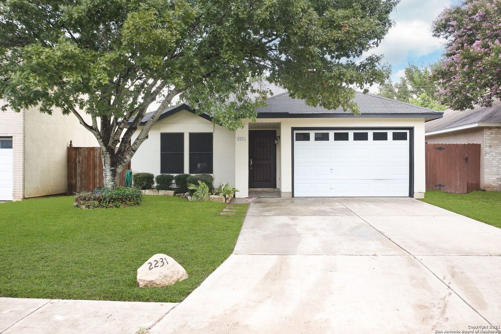 2231 Muddy Peak Drive San Antonio TX 78245