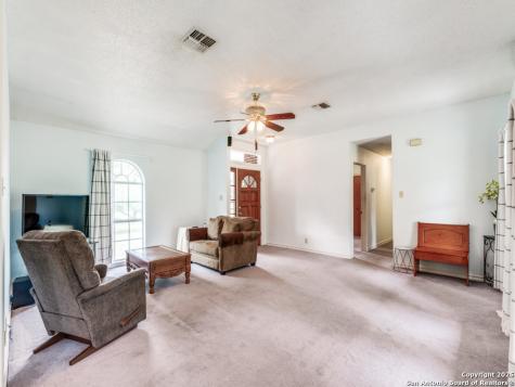 1026 Eagle Creek Drive Floresville TX 78114
