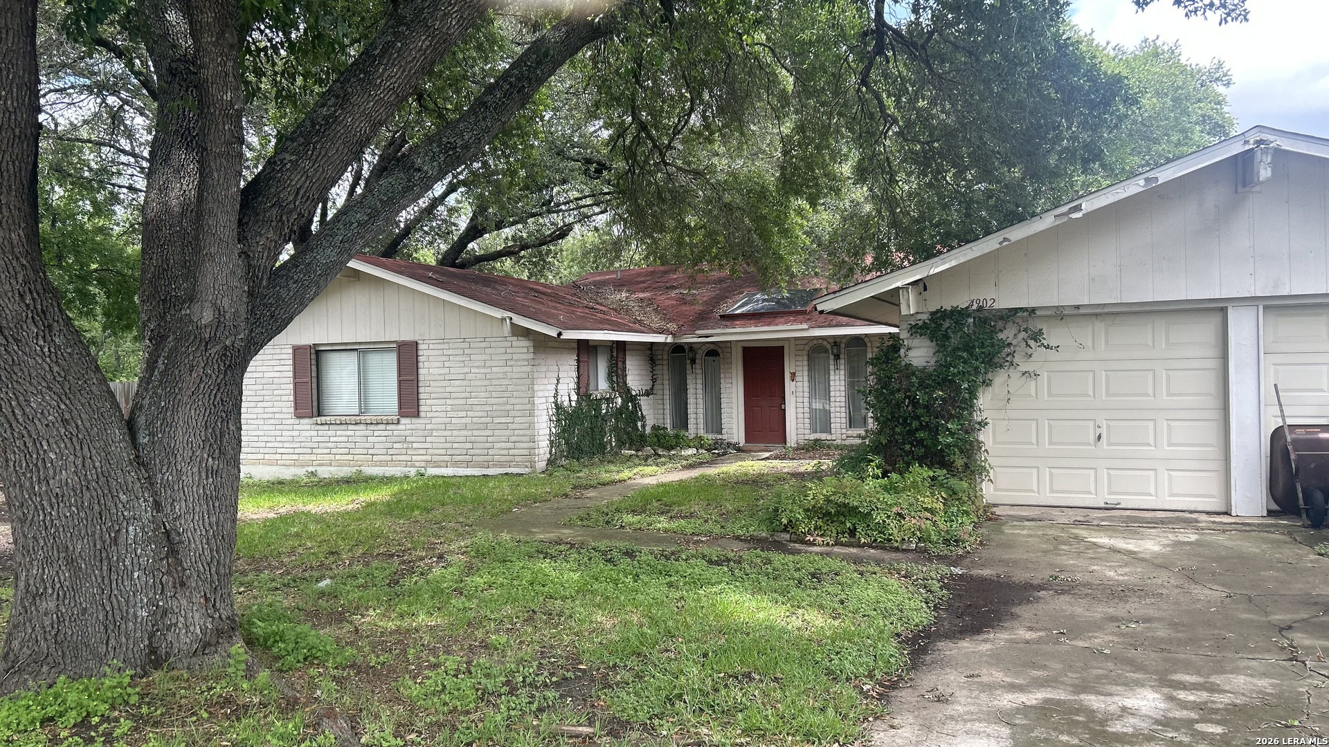 4902 La Barranca Street San Antonio TX 78233