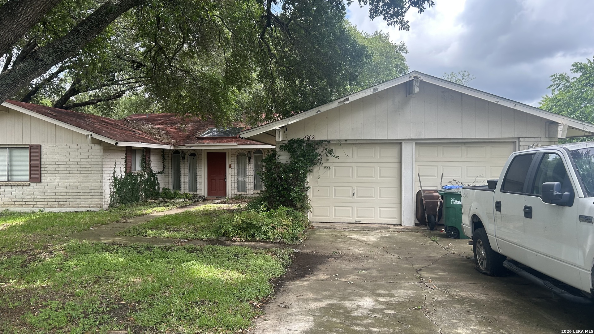 4902 La Barranca Street San Antonio TX 78233