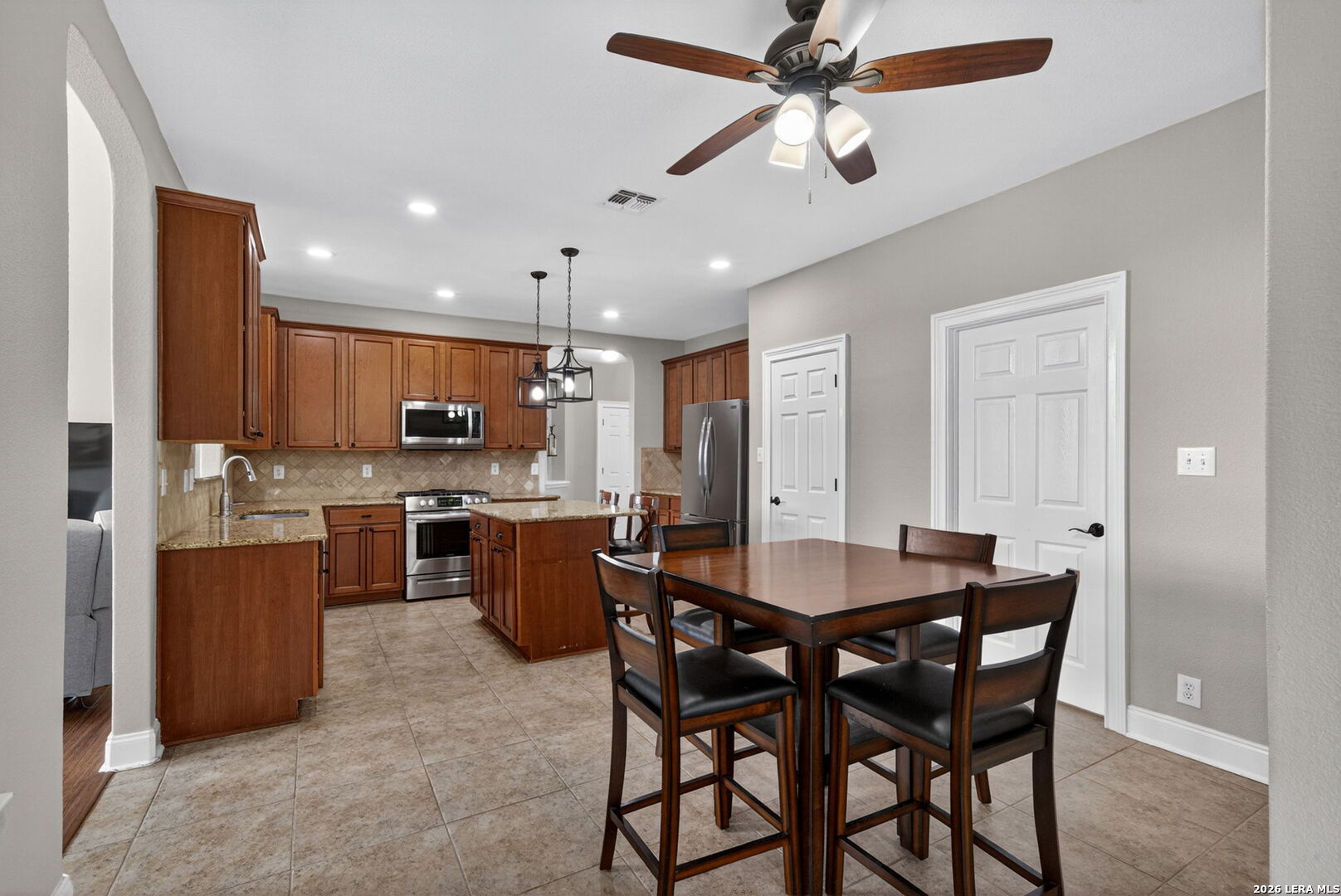 3326 Bending Creek San Antonio TX 78261