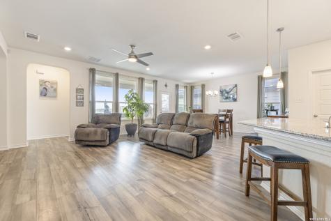 417 Cordova Crossing Seguin TX 78155