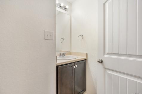1803 Emerald Edge San Antonio TX 78245