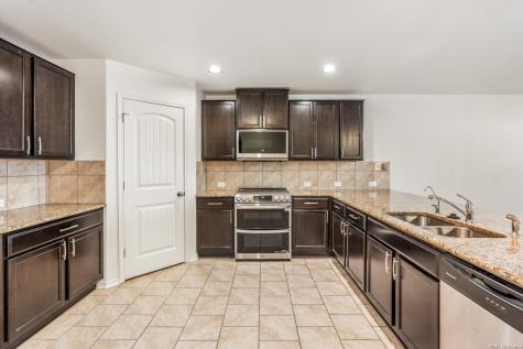 1803 Emerald Edge San Antonio TX 78245