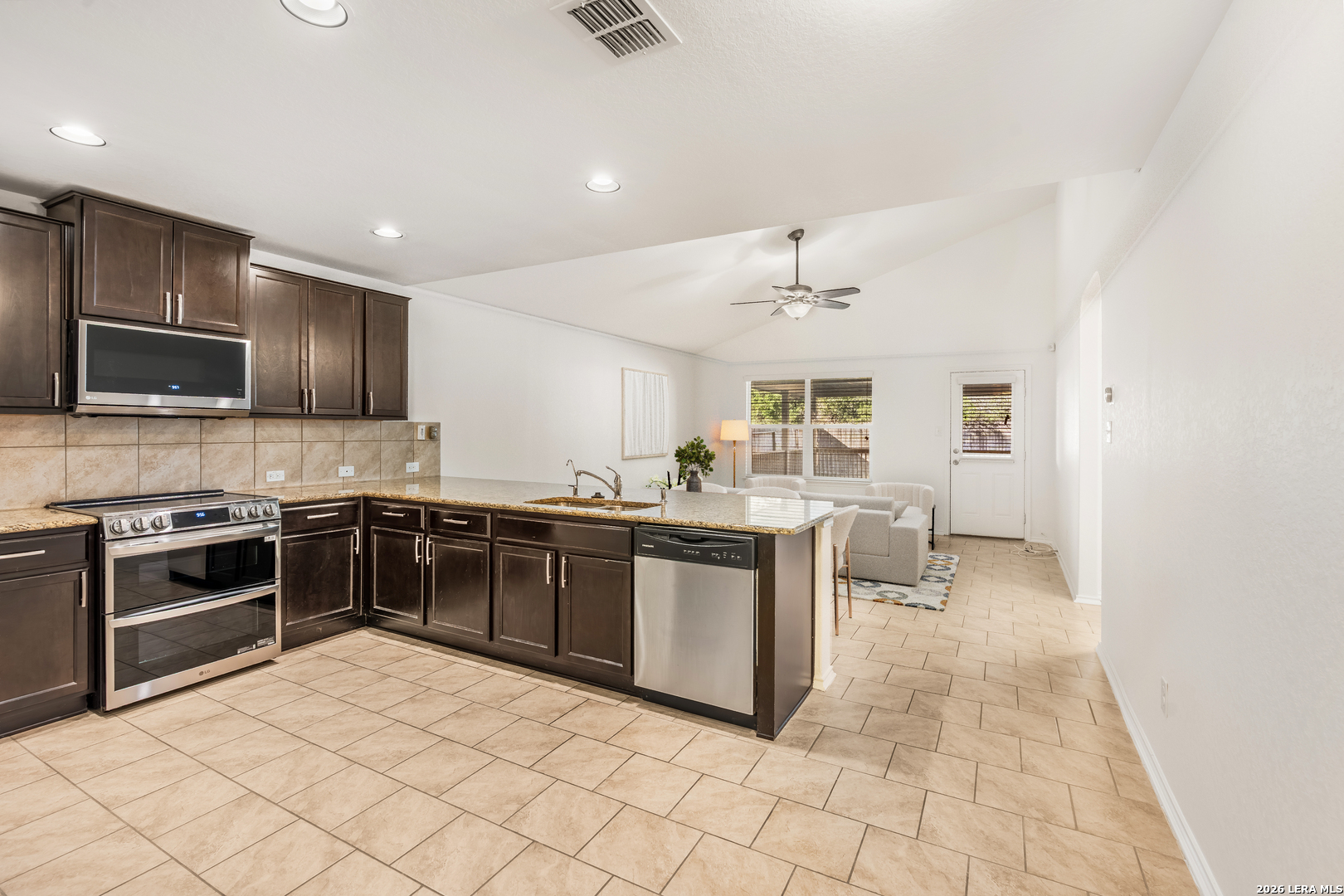 1803 Emerald Edge San Antonio TX 78245