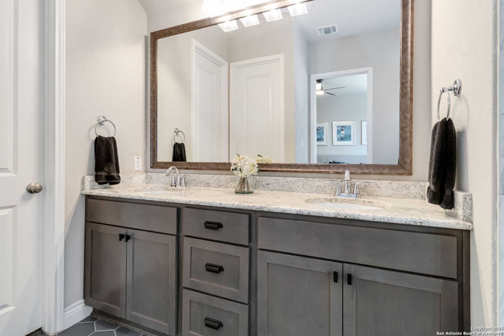 1030 Cadogan Squire San Antonio TX 78260