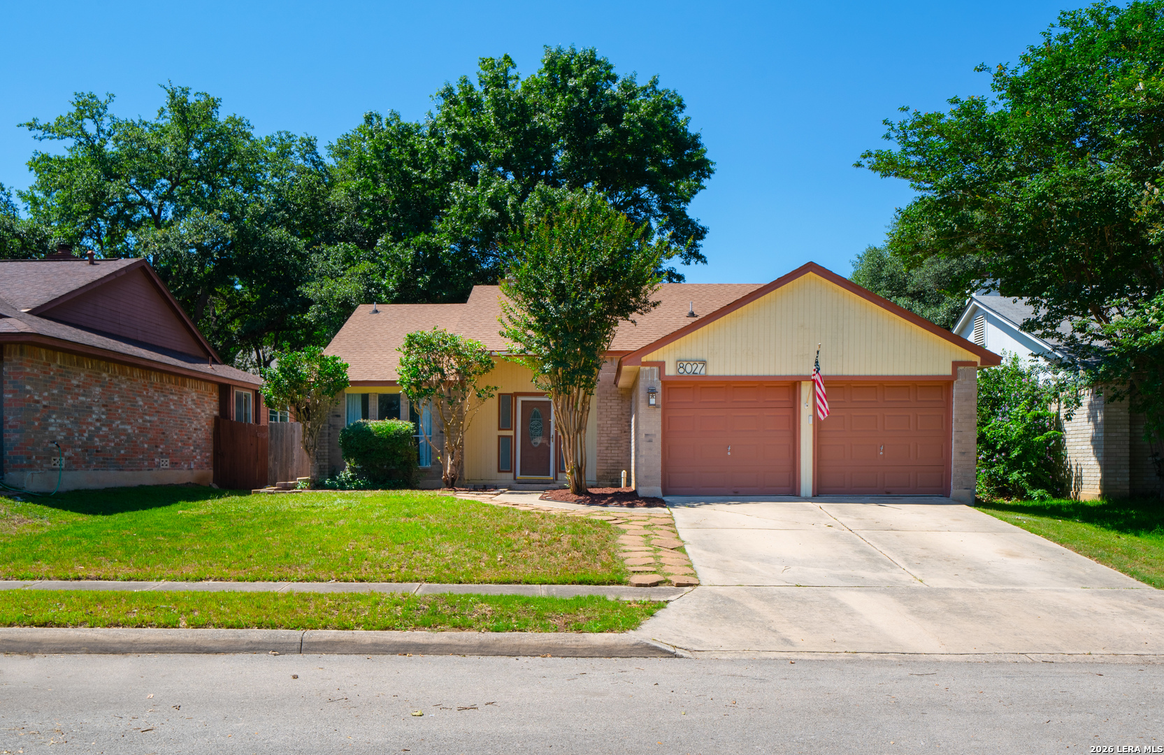8027 Forest Bridge Live Oak TX 78233