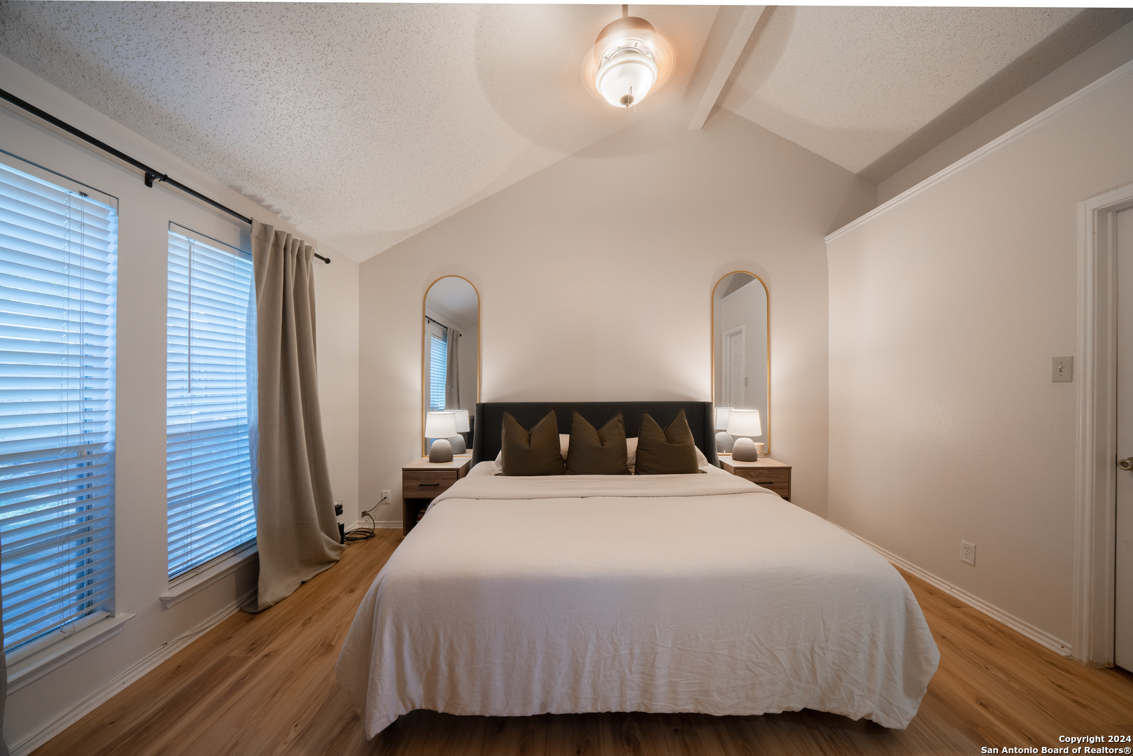 8027 Forest Bridge Live Oak TX 78233