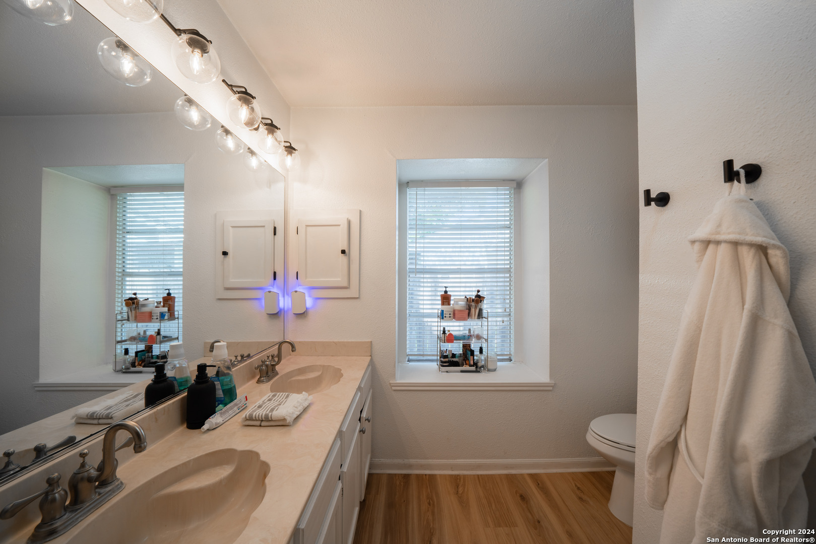 8027 Forest Bridge Live Oak TX 78233