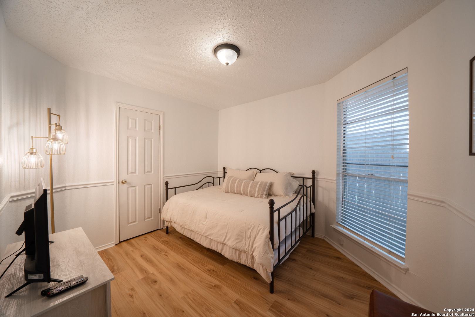 8027 Forest Bridge Live Oak TX 78233