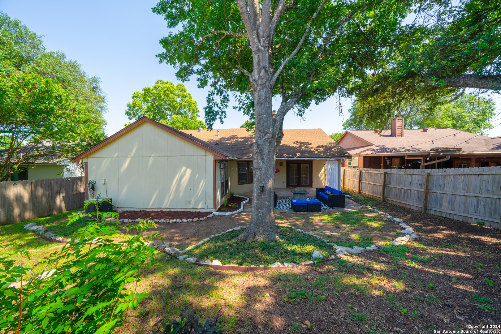 8027 Forest Bridge Live Oak TX 78233
