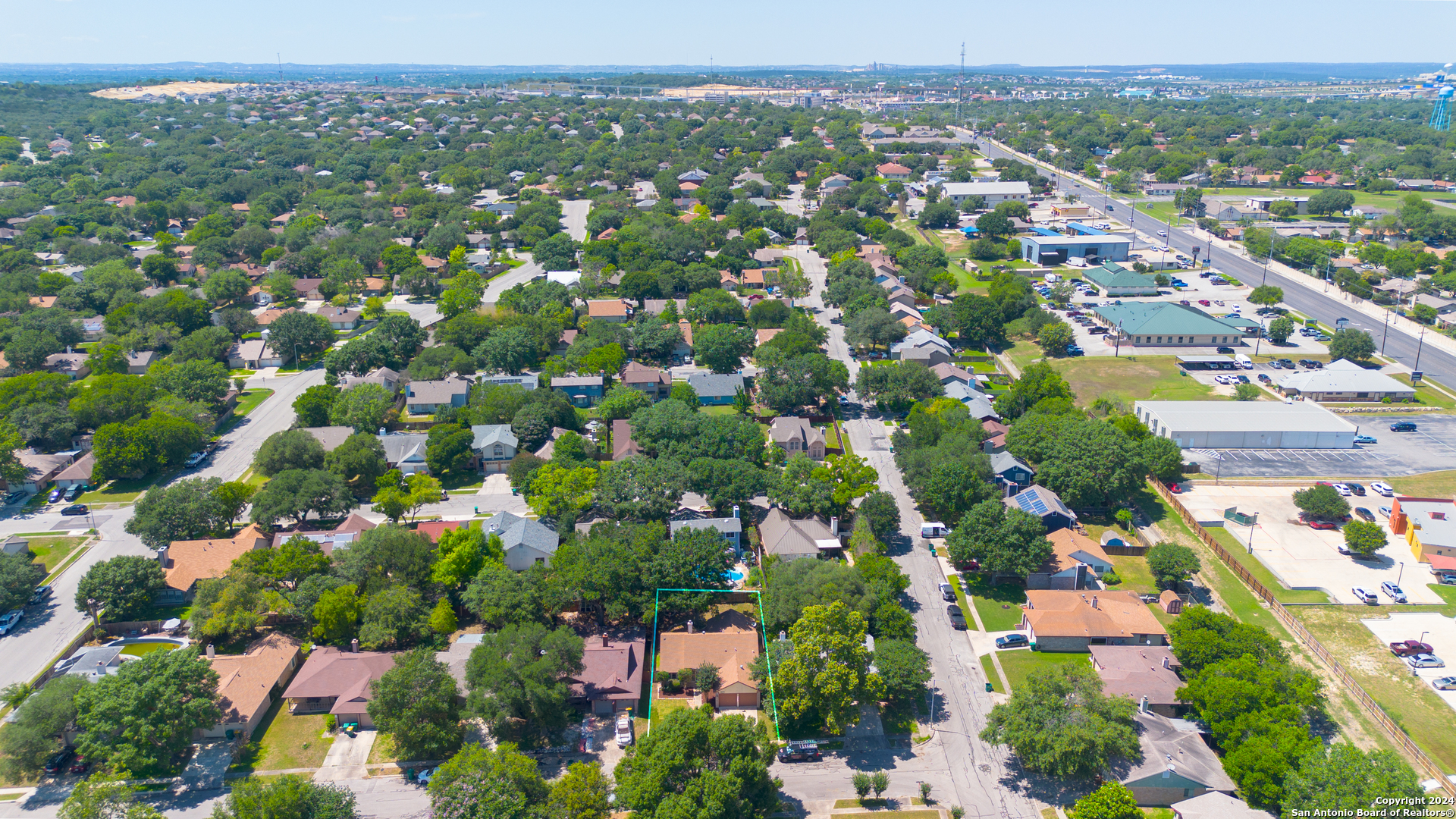 8027 Forest Bridge Live Oak TX 78233