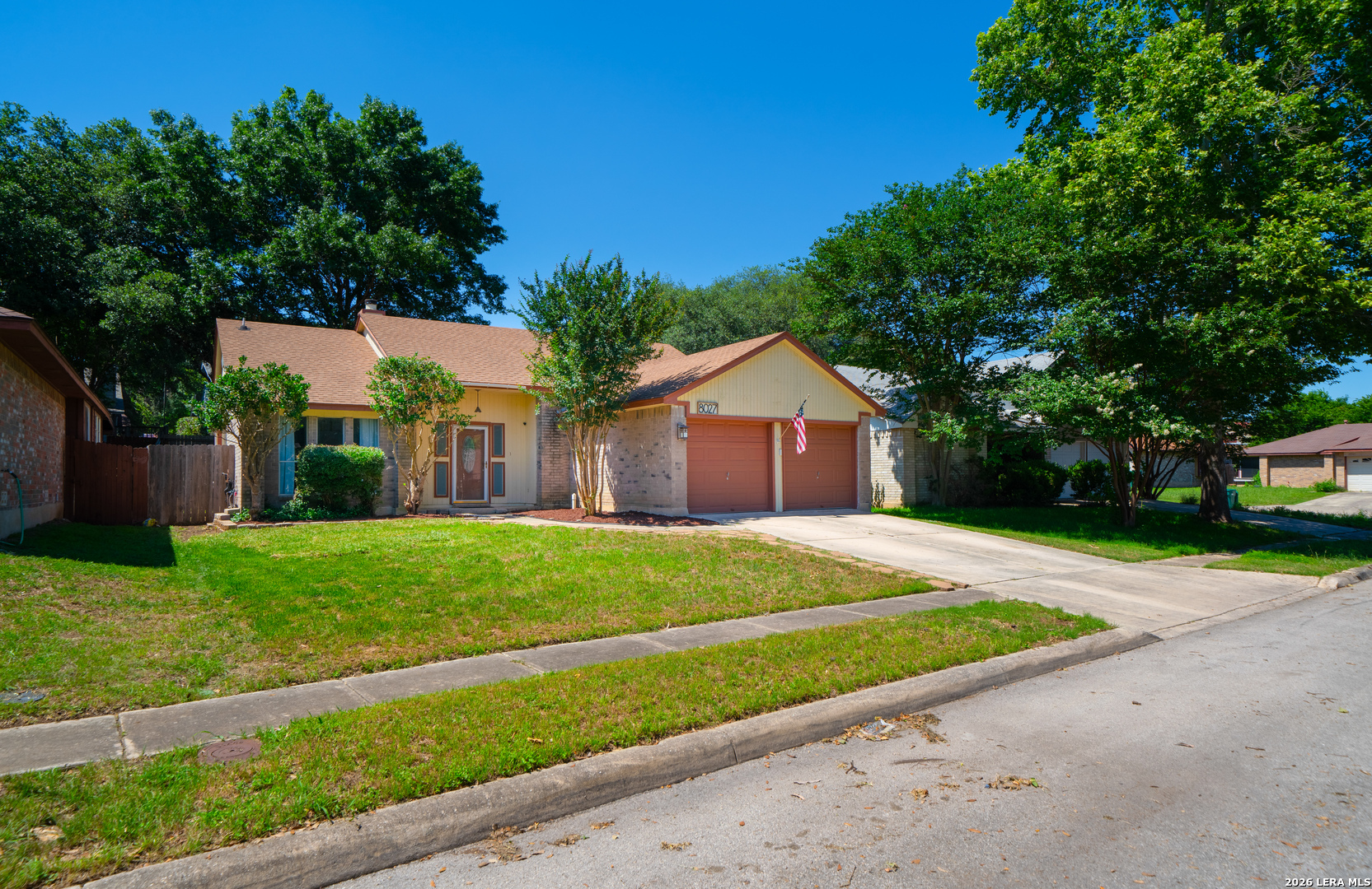 8027 Forest Bridge Live Oak TX 78233